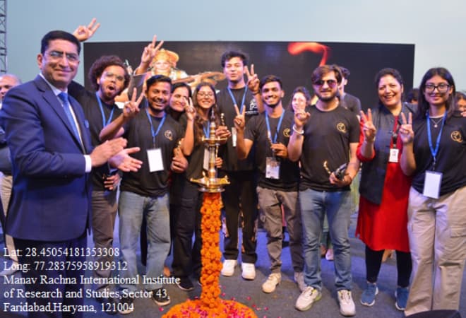 Manav Rachna University Online Students