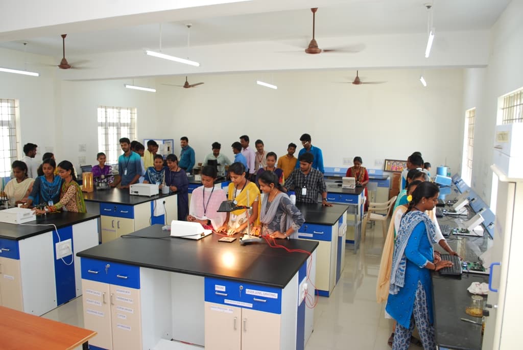 Periyar University Online Campus Image 1