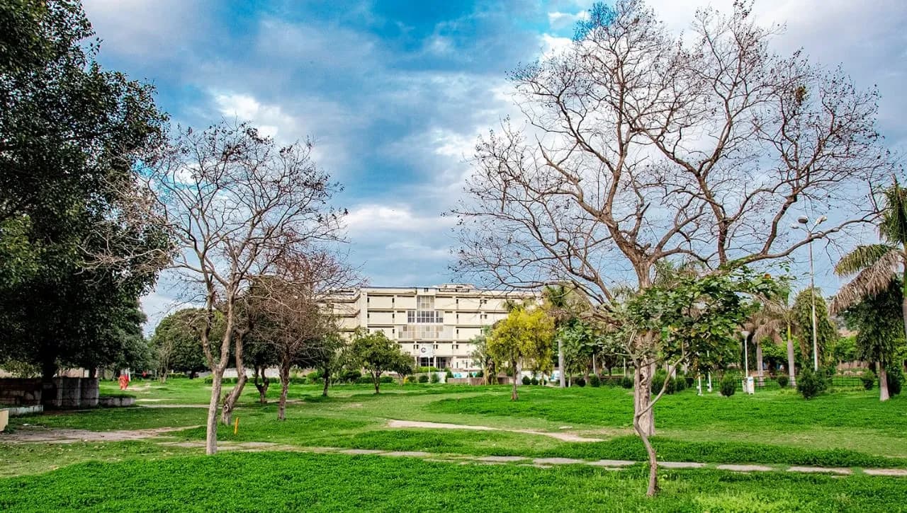 Jammu University Distance Education Campus Image 5