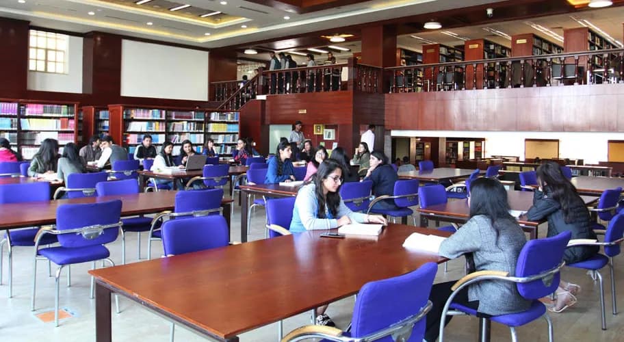 Amity University Lucknow Liabrary