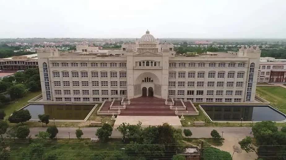 Mody University Online 2025 –UG & PG Courses for Women
